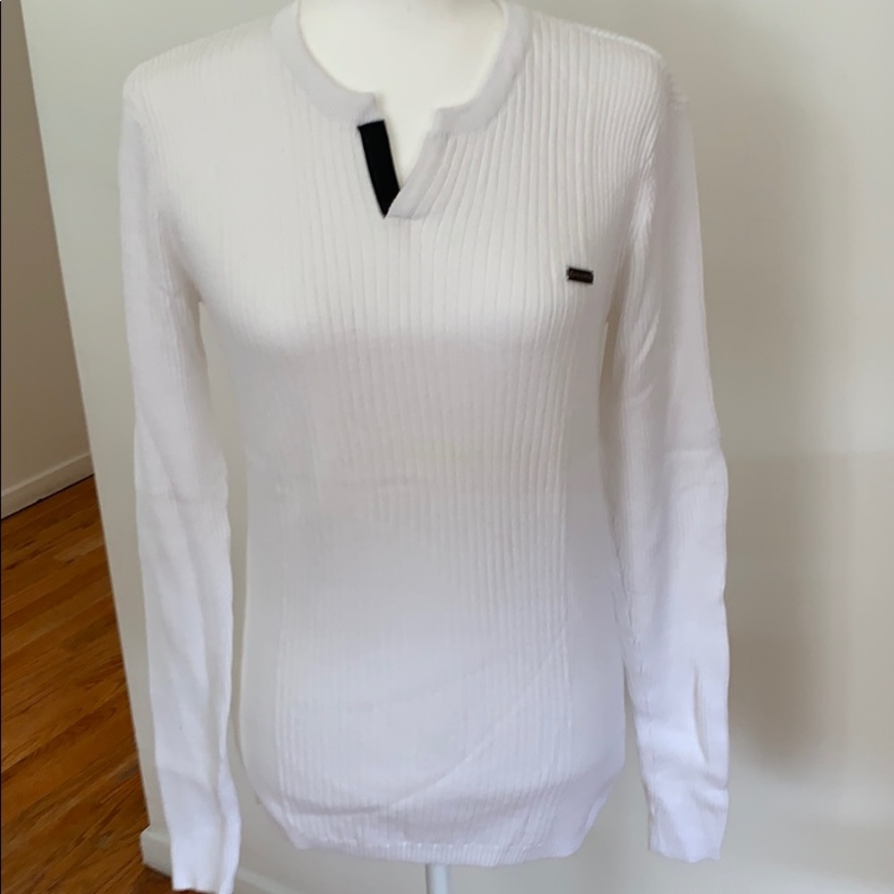 G by Guess cotton sweater. New without tags